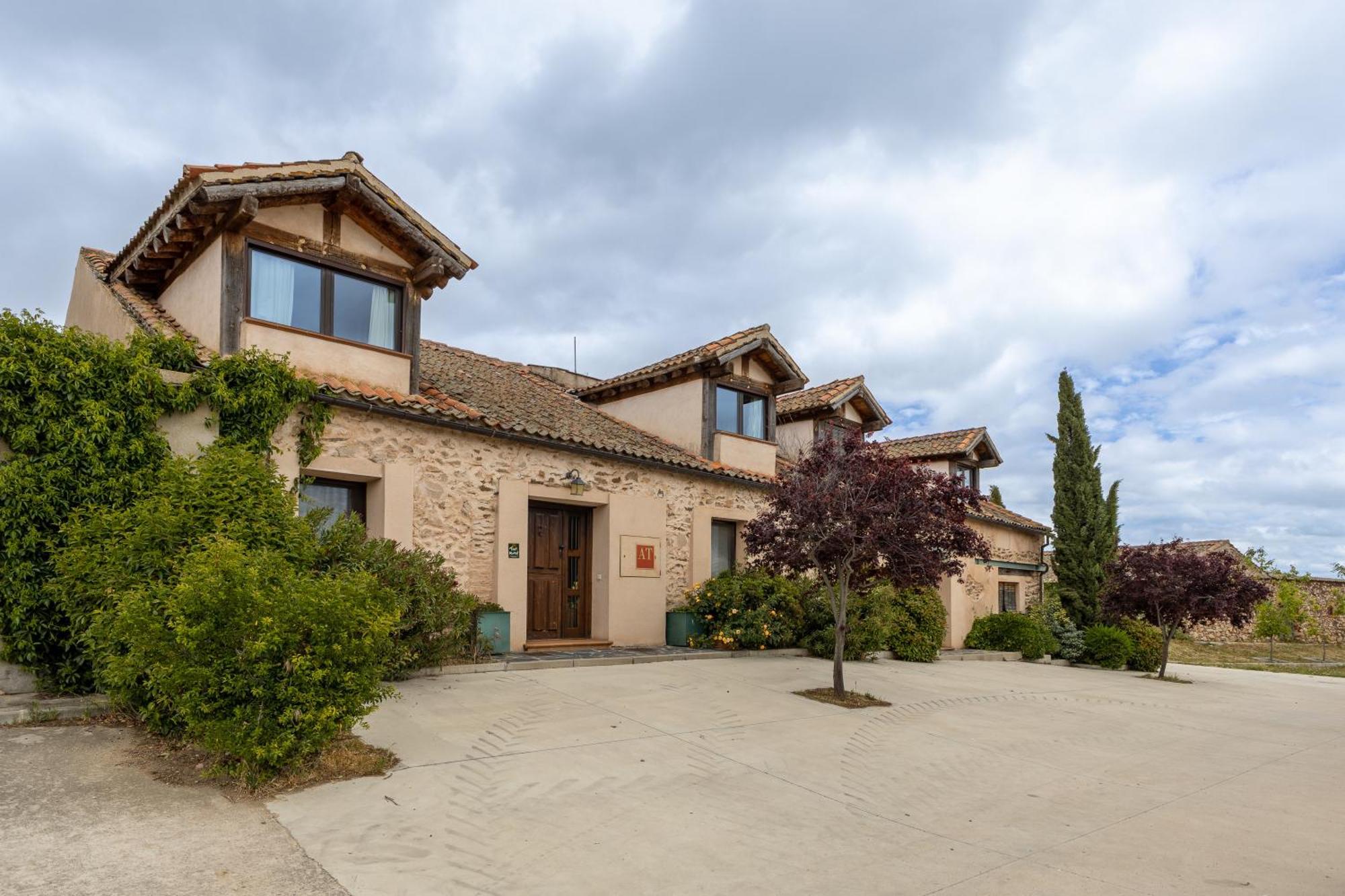 La Casona Y Casitas De Tabladillo Villa Santa Maria la Real de Nieva Eksteriør bilde